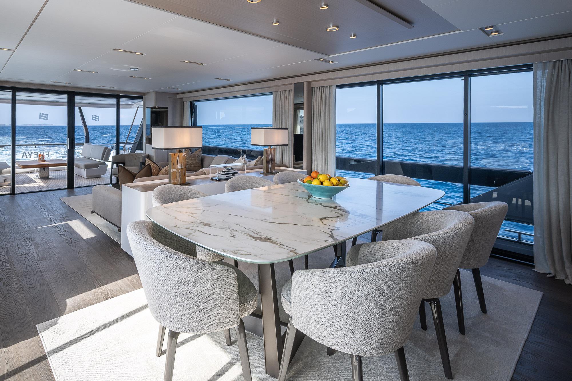 2025 FERRETTI YACHTS 1000 